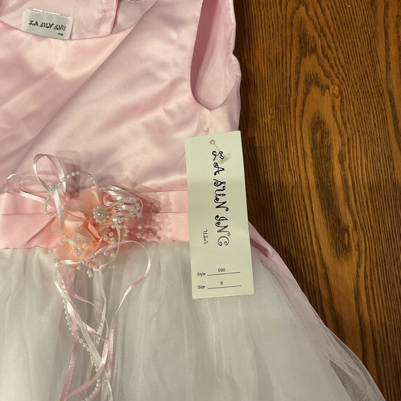 Pink and white tulle dress - Picture 6 of 6